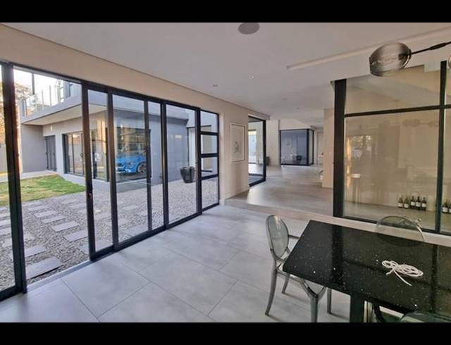 5 BEDROOM HOUSE FOR SALE IN HURLINGHAM